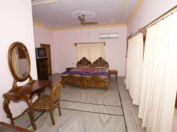 Aroma Hotel Pushkar Exterior foto
